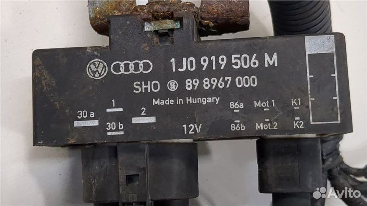 Реле вентилятора Seat Ibiza 3, 2004