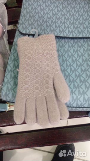 Перчатки