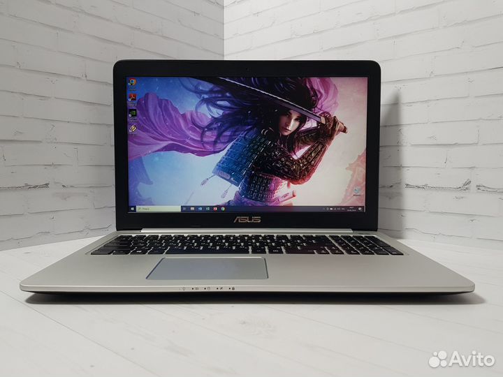 Игровой ноутбук Asus /2видеокарты/8Gb/SSD/ гаранти