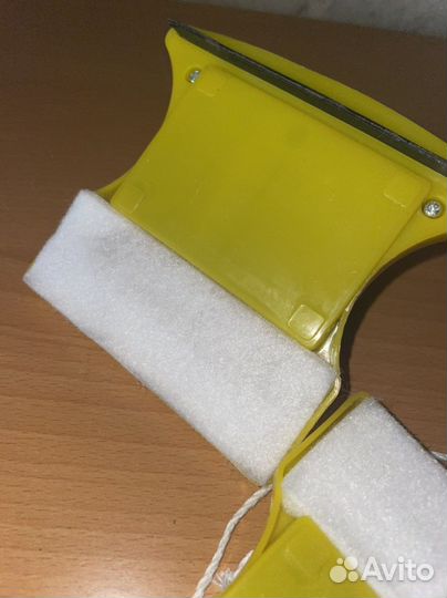 Мойщик для окон на магните