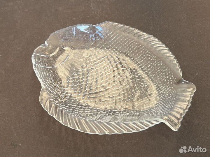 Новое блюдо сервировочное рыба стекло