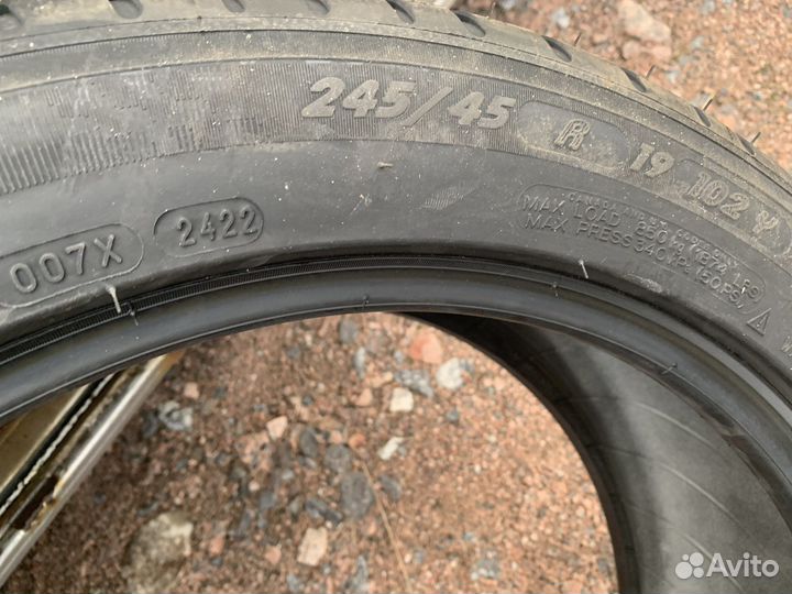 Michelin Pilot Sport 3 245/45 R19 и 275/40 R19 102Y