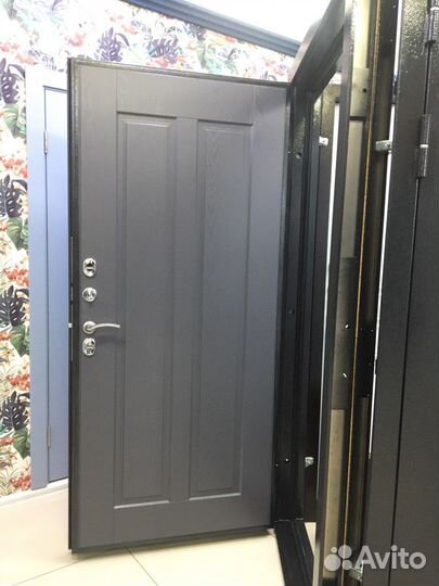 Дверь с терморазрывом для дома