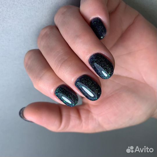 Мастер по маникюру