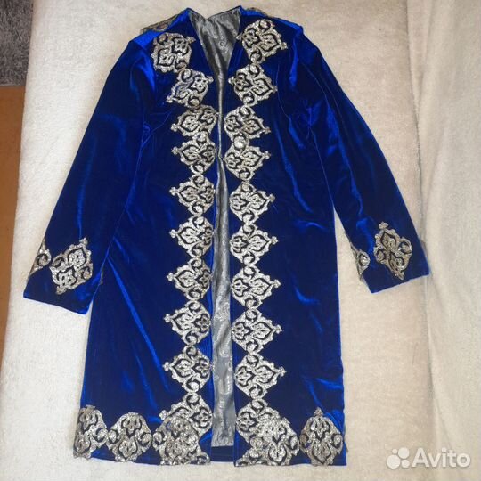 Национальный казахский костюм