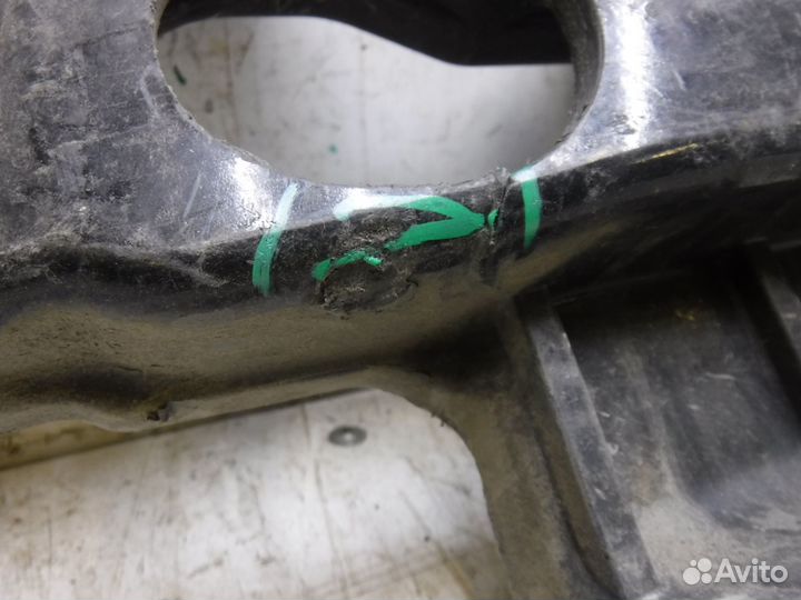 Усилитель заднего бампера Hyundai Genesis