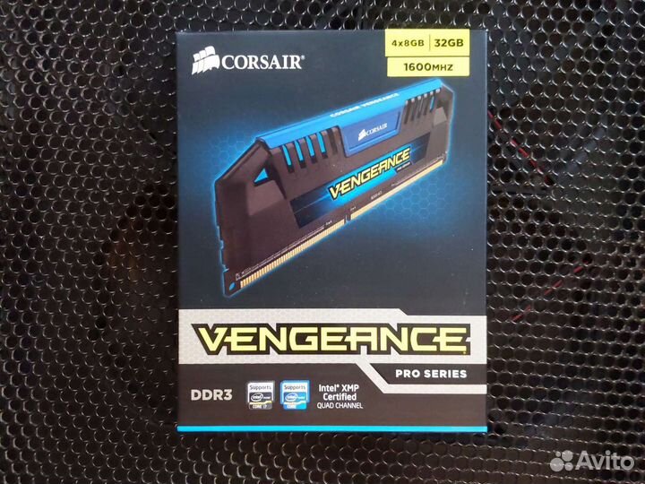 Память DDR3 Corsair Vengeance 16Gb 2x8 (1600)