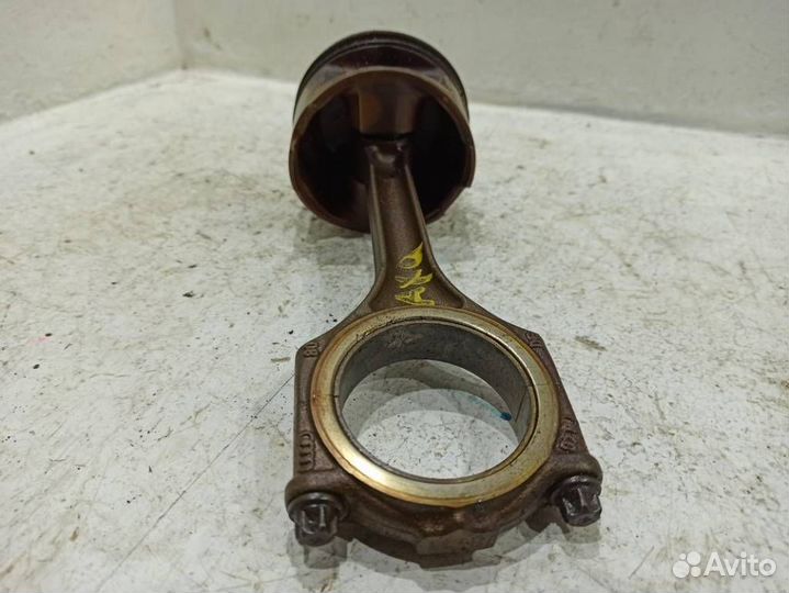 Поршень с шатуном AXQ