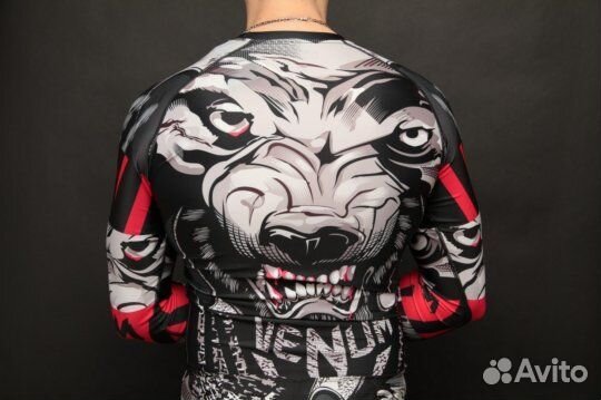 Комплект: рашгард шорты Venum wolf