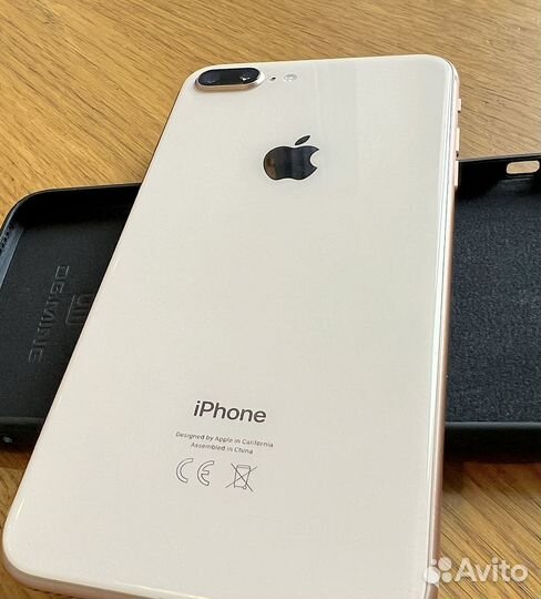 iPhone 8 Plus, 64 ГБ