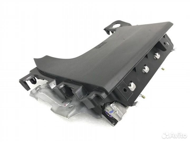 Подушка безопасности в колени Mitsubishi Outlander