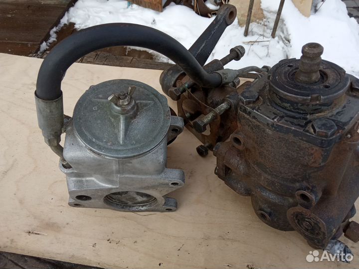 Рулевой редуктор с насосом (Mercedes-Benz W463)