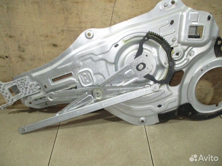 Стеклоподъемник передний правый Kia Sportage 3