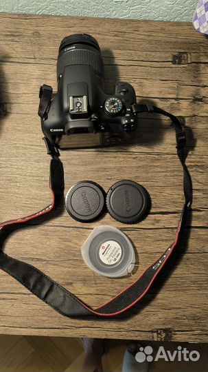 Зеркальный фотоаппарат Canon EOS 2000D Kit 18-55mm