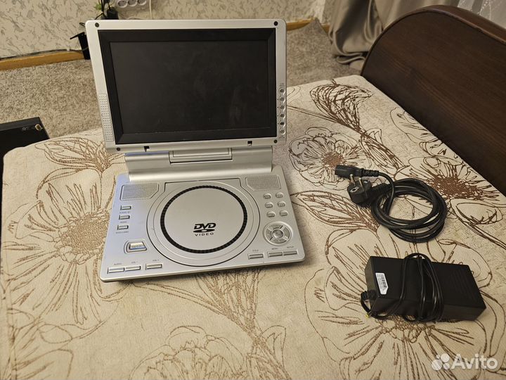 Портативный видеопроигрыватель