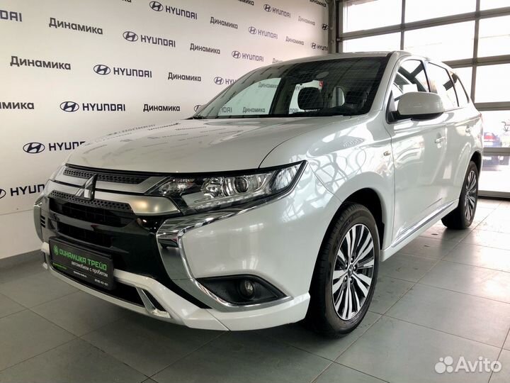 Mitsubishi Outlander 2.0 CVT, 2022, 37 км