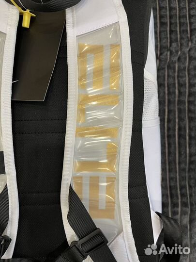 Рюкзак мужской Nike Elite Pro 2 белый gold
