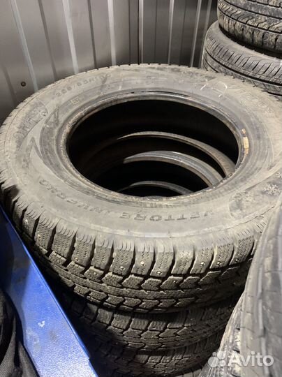 Maxxis MA-SLW Presa Spike LT 235/65 R16 115Q