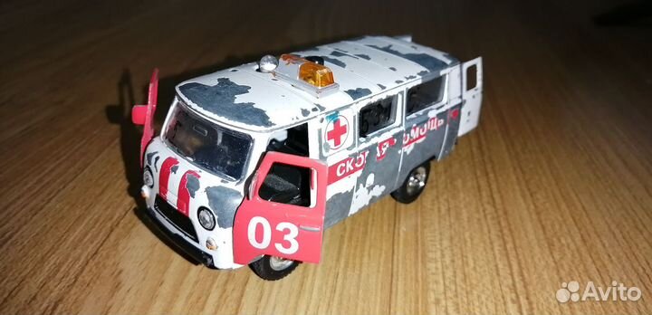 Машинки буханка и волга