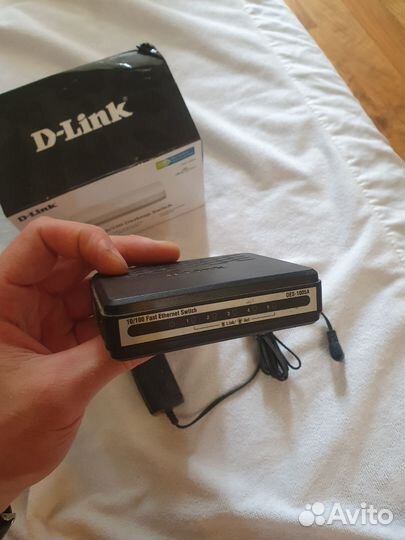 Коммутатор D-Link DES-1005A/модем DSL-2500U