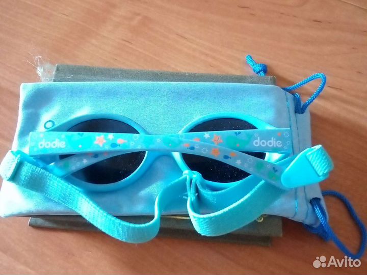 Детские солнечные очки