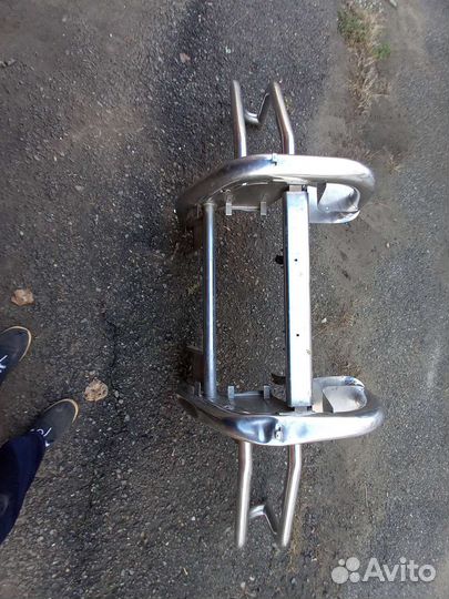 Б/у кенгурятник toyota hilux surf