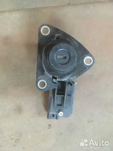 Рено Дастер замок багажника