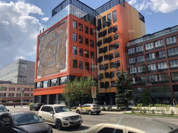 Продам торговое помещение, 380 м²