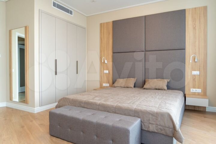 2-к. квартира, 105,2 м², 32/52 эт.