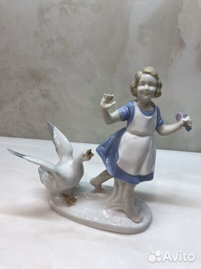 Статуэтка Carl Scheidig