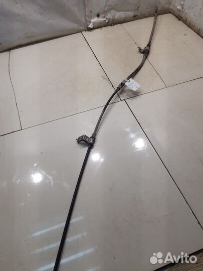 Трос стояночного тормоза (задний, левый)