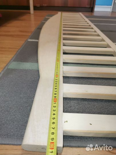 Задняя спинка кровати