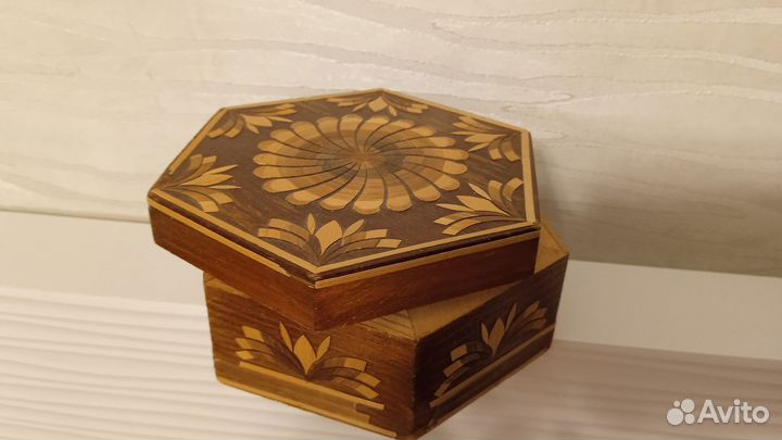 Шкатулка для украшений