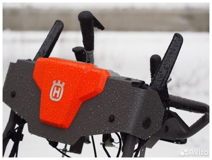 Снегоуборщик Husqvarna ST 424T гусеничный