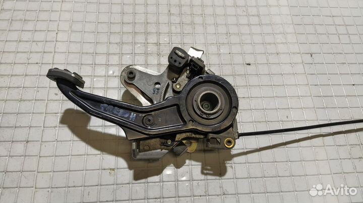 Рычаг стояночного тормоза Volkswagen Phaeton