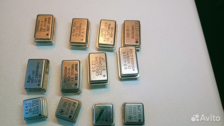 Кварцевые генераторы,реле-много разных