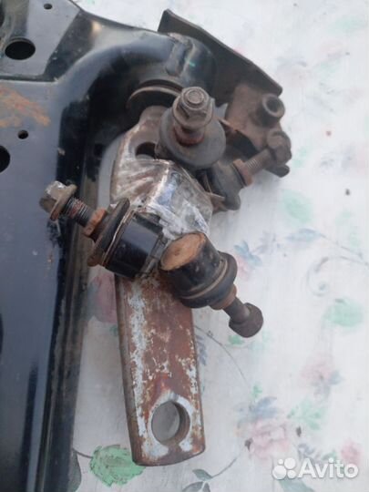 Рычаг передний правый Nissan primers p12