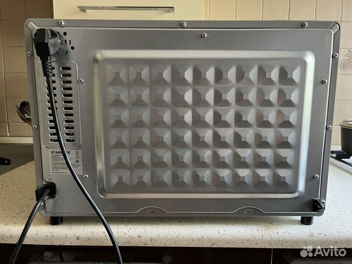 Мини-печь starwind SMO 2004