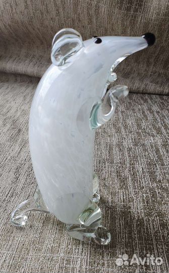 Фигурки из цветного стекла