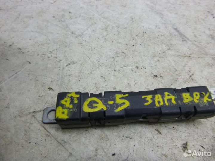 Усилитель антены audi Q5 2008