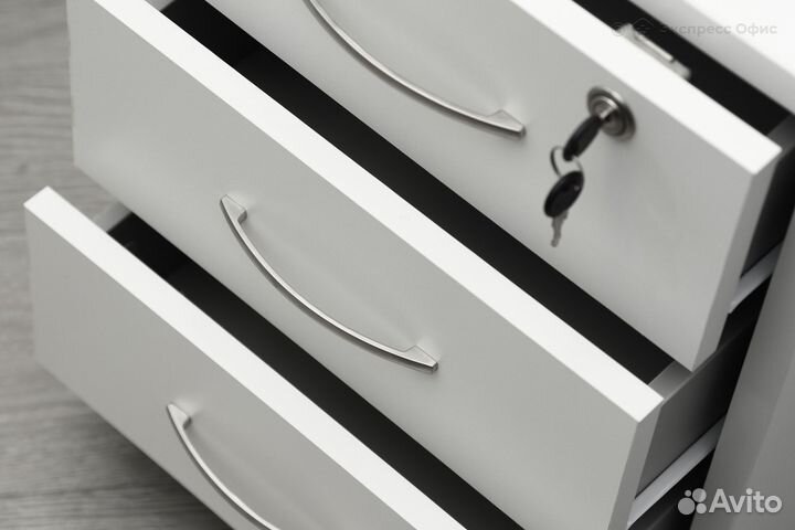 Офисная мебель для персонала Slim system