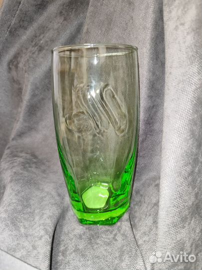 Зелёный стакан из вкусно и точка
