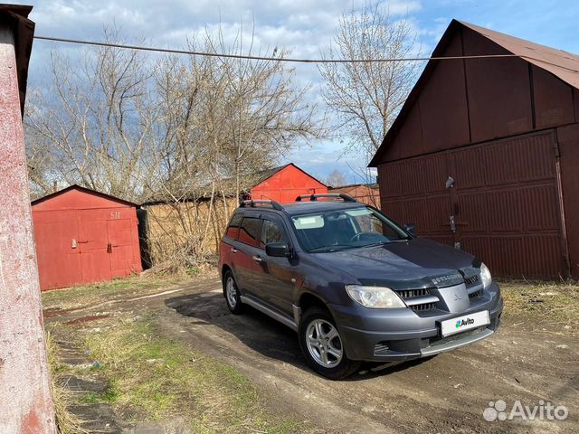 Mitsubishi Outlander 2.0 МТ, 2006, 215 000 км