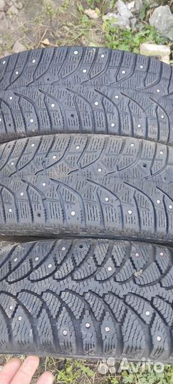 Bridgestone Blizzak Spike-02 175/65 R14