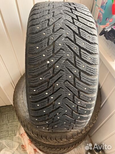 Nokian Tyres Hakkapeliitta 8 245/45 R18 K
