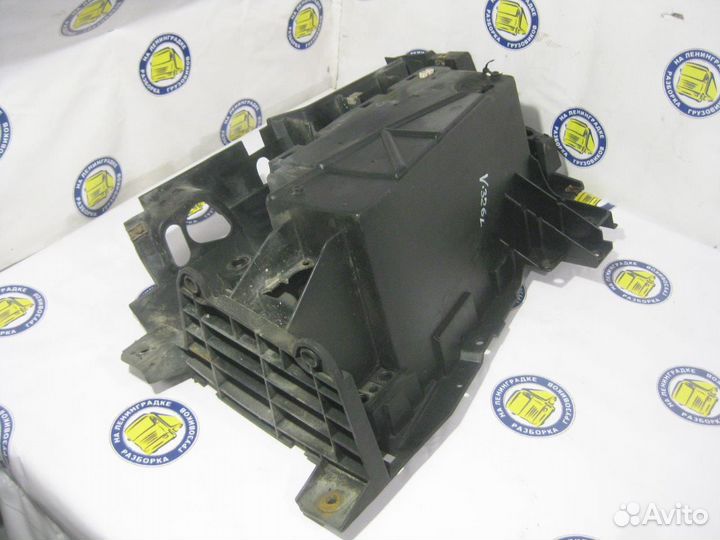 Корпус фары левый 20827042 volvo, FH