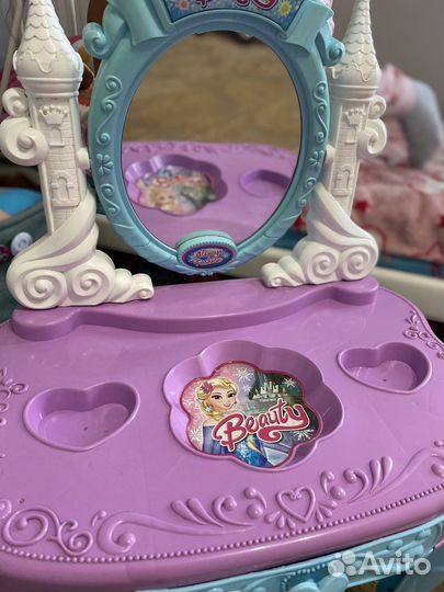 Туалетный столик для девочки