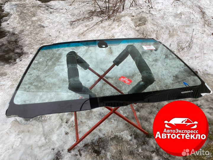 Лобовое стекло Toyota Avensis II (T250)