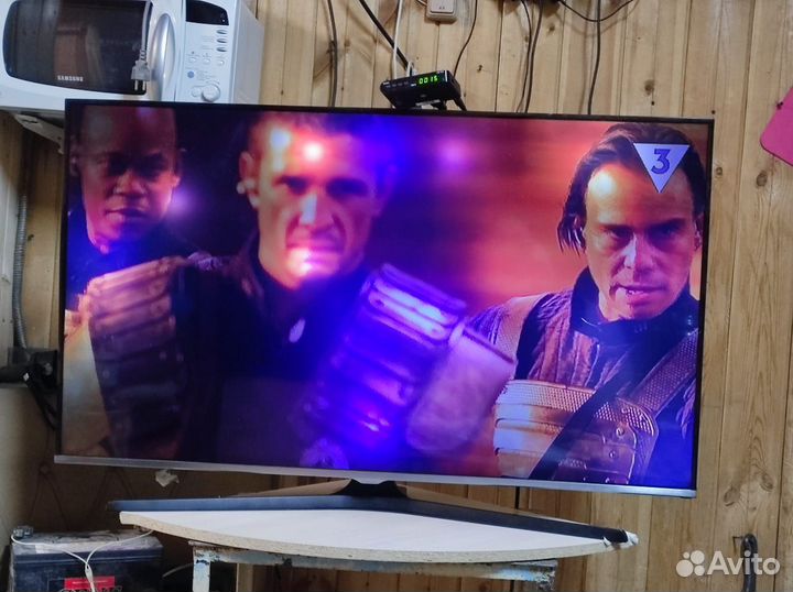 Продам телевизор на запчасти или восстановление