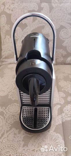 Кофемашина delonghi EN 125.S